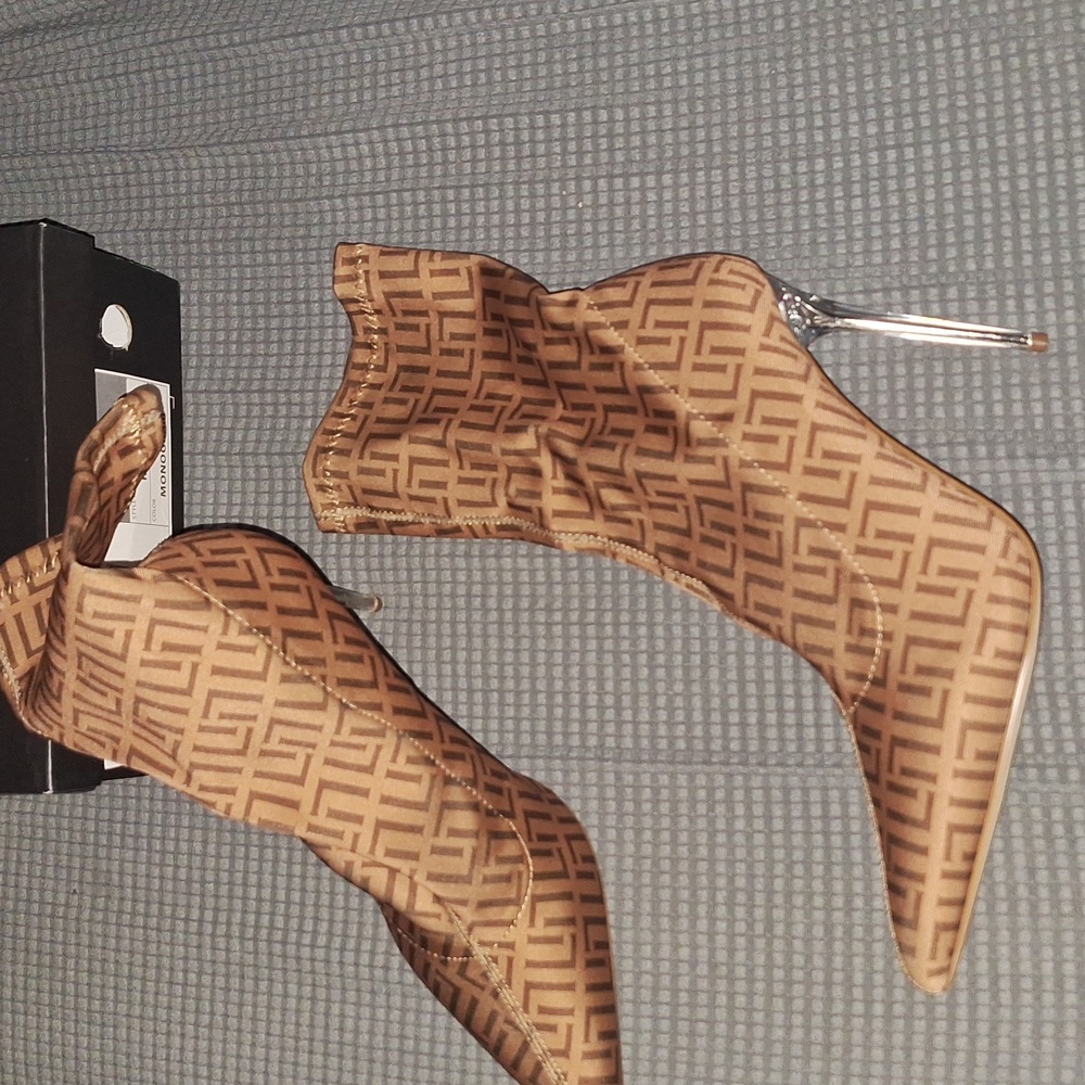 Monogram boot - Picture 2 of 7